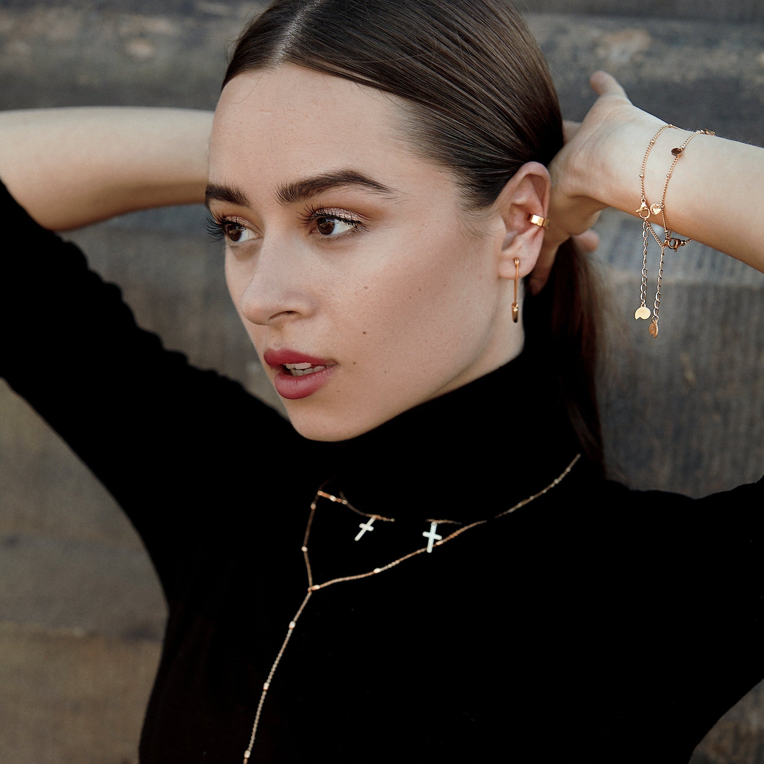 Small Cross Necklace Rose Gold