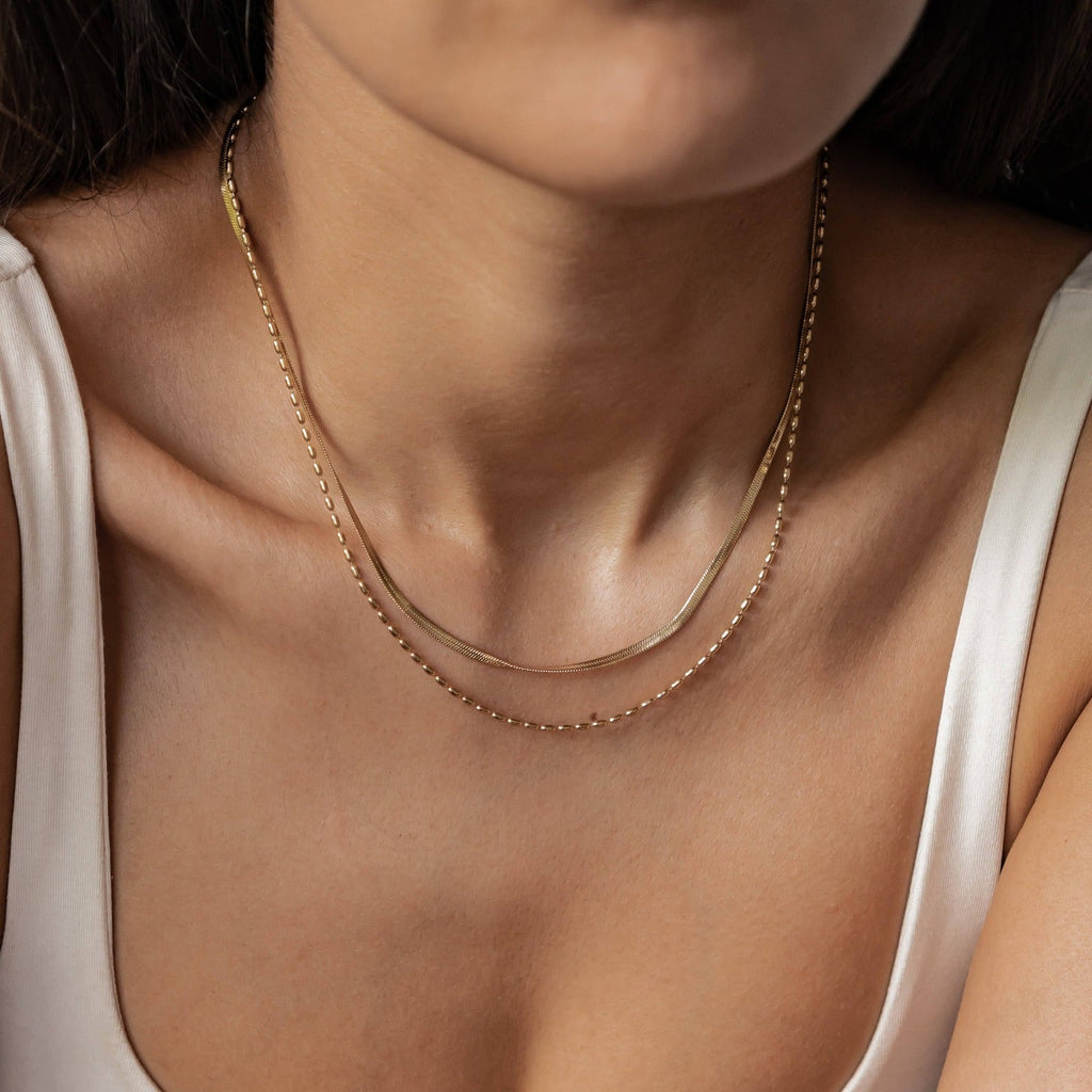 Layered Oval & Snake Chain Necklace Waterproof