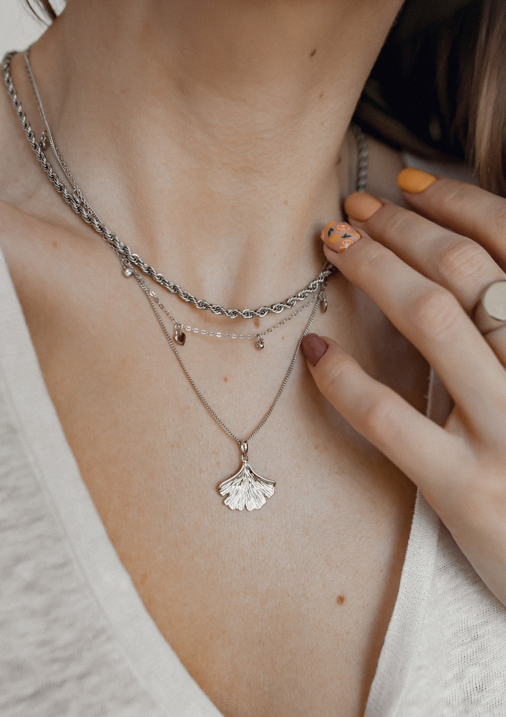 Thin Twist Chain Necklace Silver